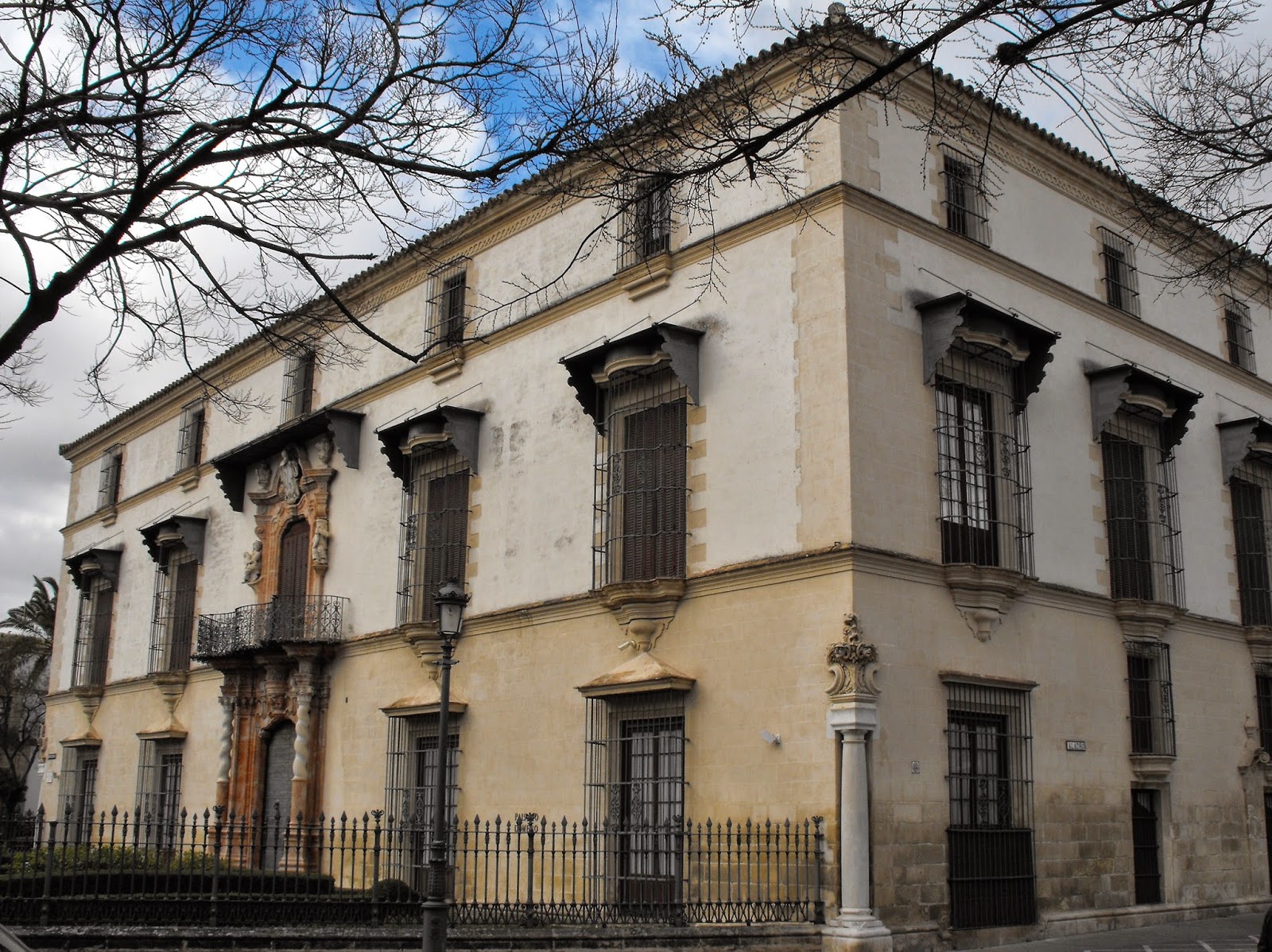el-barroco-jerezano-el-palacio-domecq-de-jerez-de-la-frontera-y-el